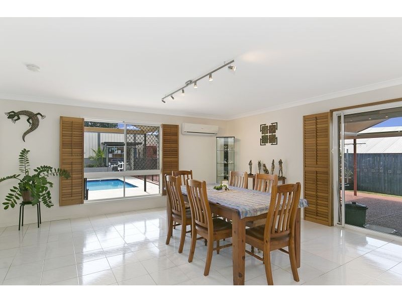 8 Montgomery Drive, Wellington Point QLD 4160