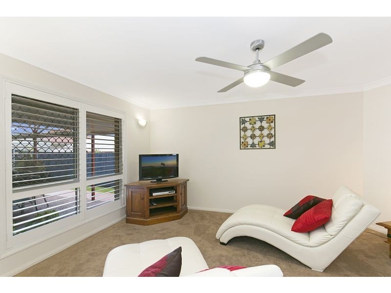 8 Montgomery Drive, Wellington Point QLD 4160