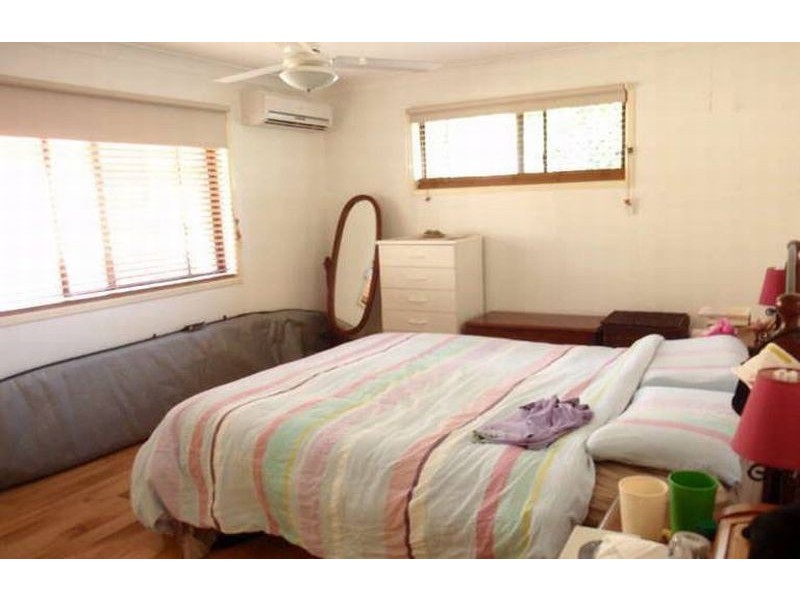 90 Ferry Road, Thorneside QLD 4158