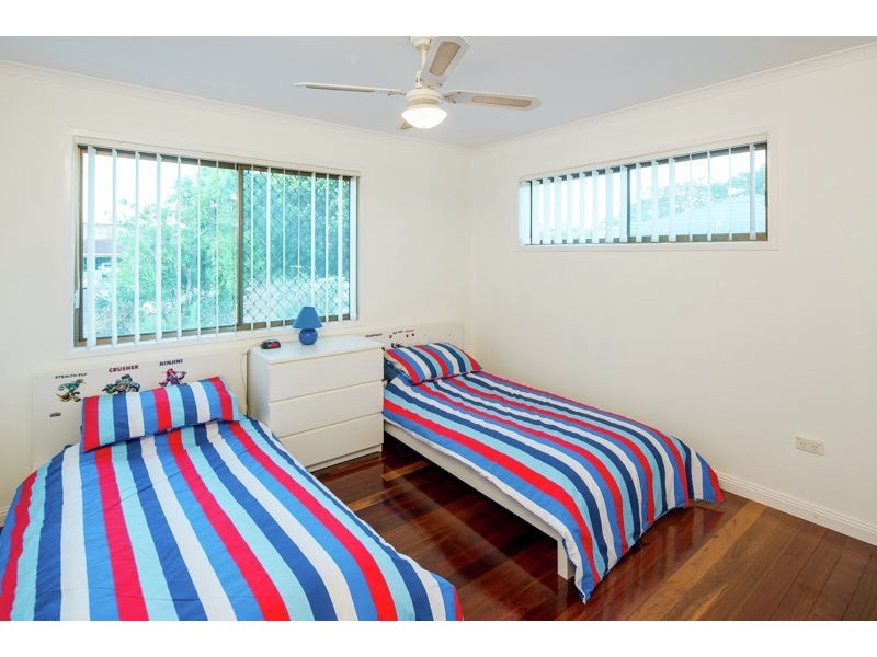 5 BINDO PLACE, Manly West QLD 4179