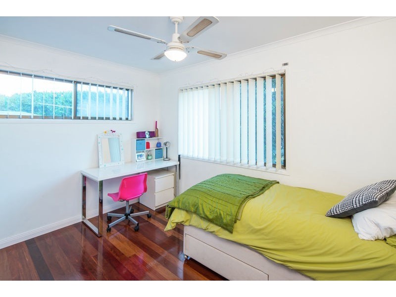 5 BINDO PLACE, Manly West QLD 4179