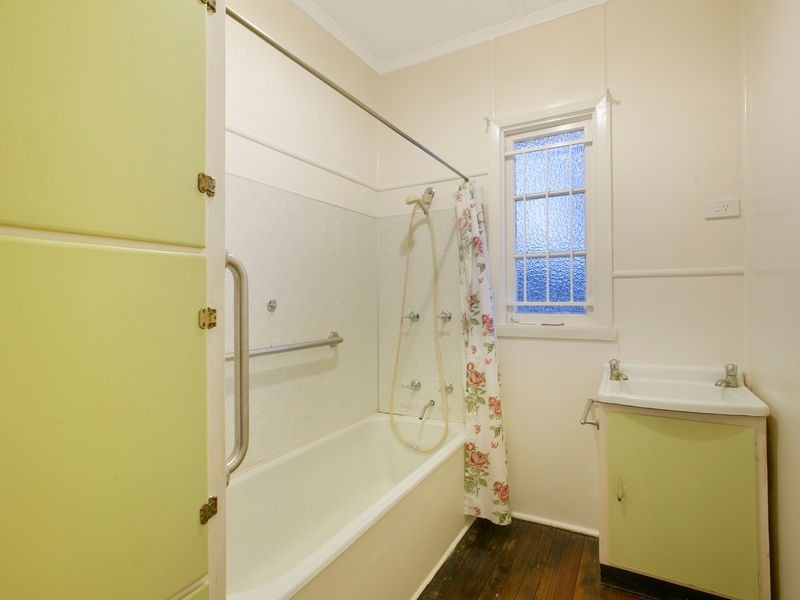 183 Agnew Street, Morningside QLD 4170