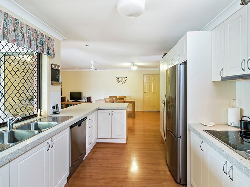 8 SUNBURST CT, Capalaba QLD 4157