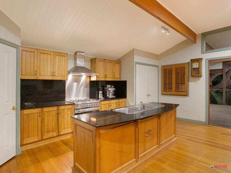 34 Sunflower Street, Wynnum QLD 4178