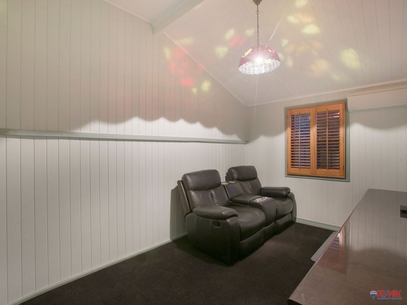 34 Sunflower Street, Wynnum QLD 4178