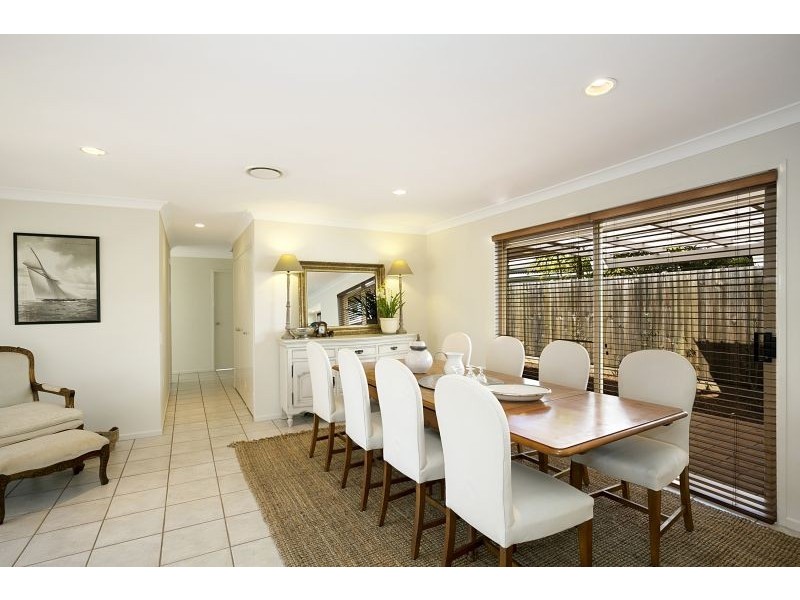 21 Galley Way – Aquatic Paradise, Birkdale QLD 4159