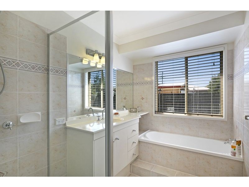 21 Galley Way – Aquatic Paradise, Birkdale QLD 4159