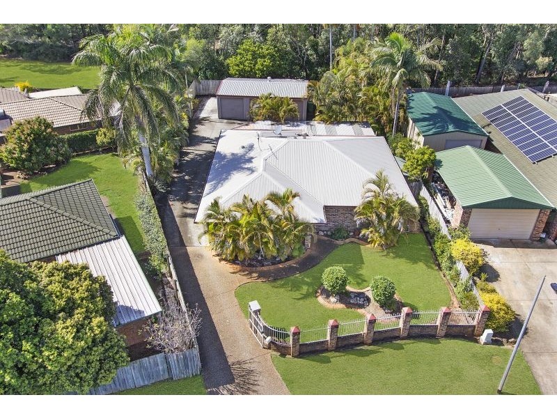4 Sunningdale Drive, Redland Bay QLD 4165