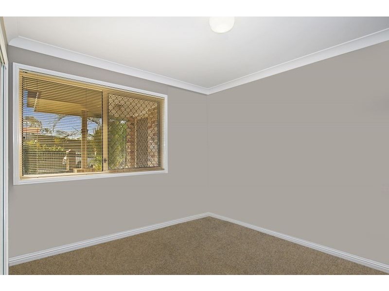 4 Sunningdale Drive, Redland Bay QLD 4165