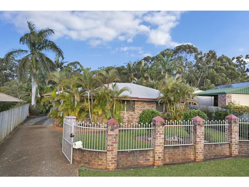 4 Sunningdale Drive, Redland Bay QLD 4165