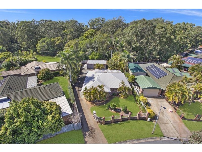 4 Sunningdale Drive, Redland Bay QLD 4165