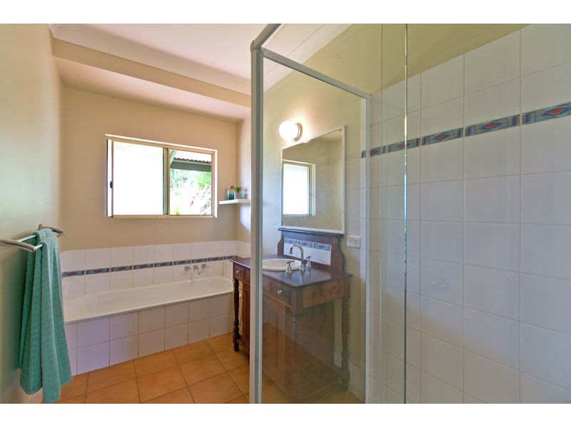 5 Peggy Place, Victoria Point QLD 4165