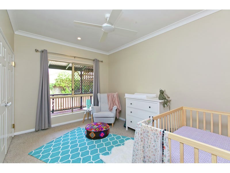 5 Peggy Place, Victoria Point QLD 4165