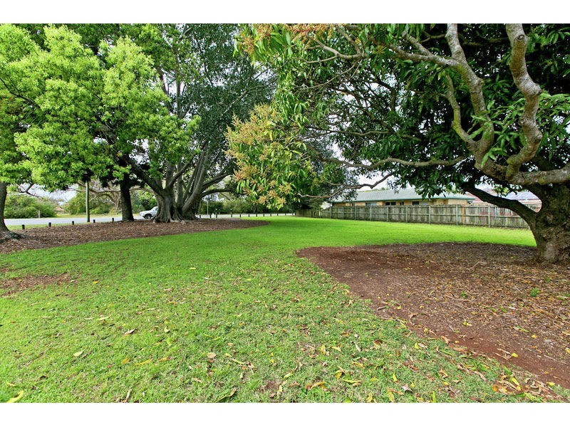 5 Peggy Place, Victoria Point QLD 4165