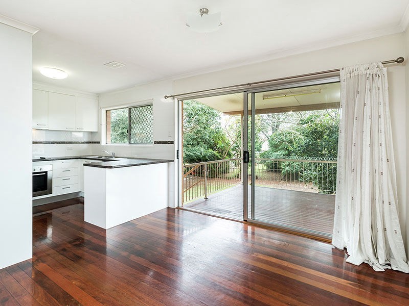 42 BIRKDALE ROAD, Birkdale QLD 4159