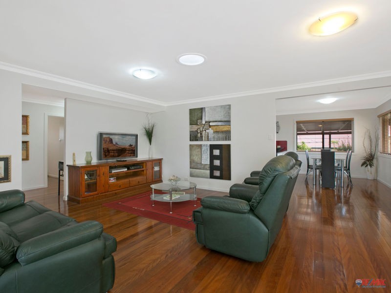 99 Freeth Street West, Ormiston QLD 4160