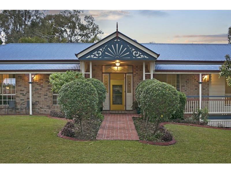 8 Bona Vista Court, Cleveland QLD 4163