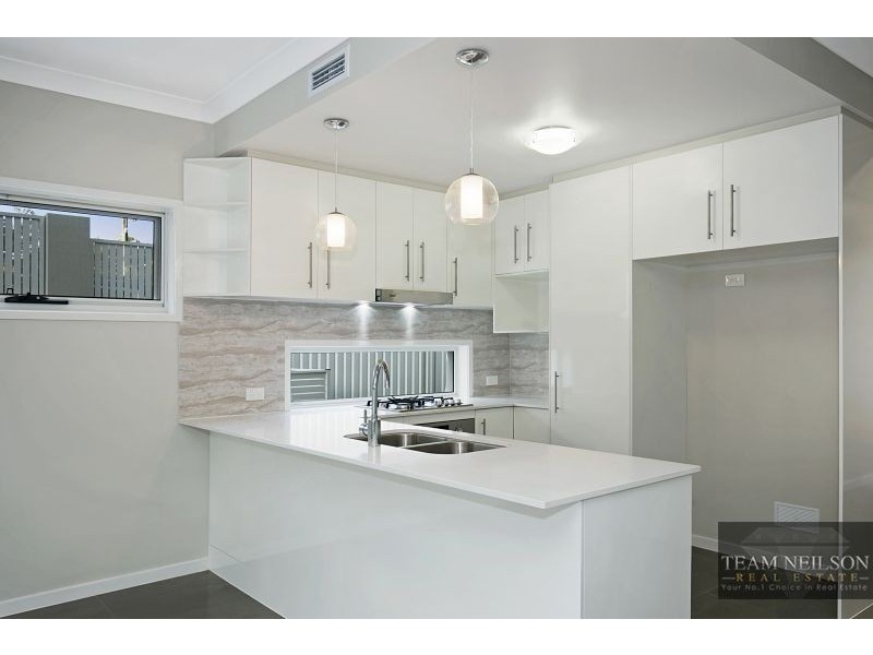 16-18 Bainbridge Street, Ormiston QLD 4160