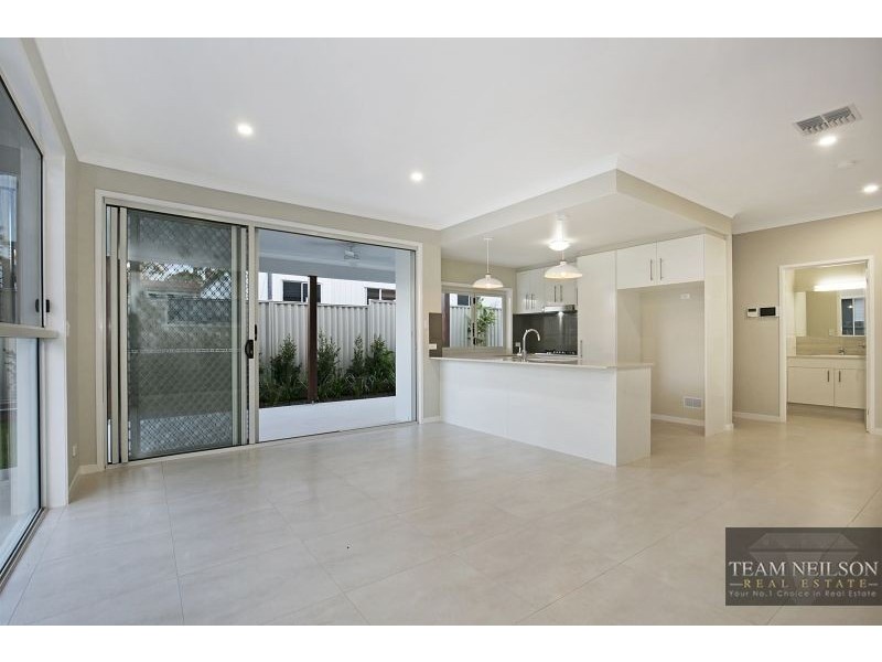 16-18 Bainbridge Street, Ormiston QLD 4160