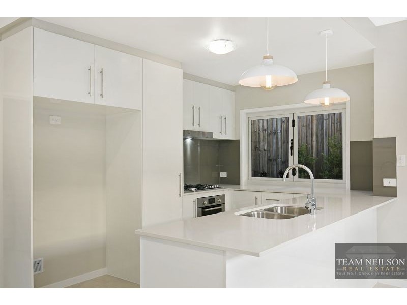 16-18 Bainbridge Street, Ormiston QLD 4160