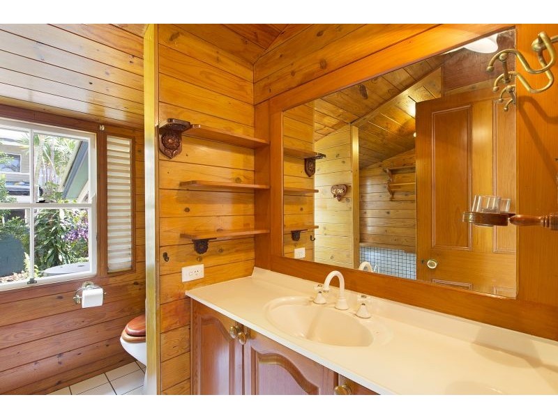 162 Shore Street North, Cleveland QLD 4163