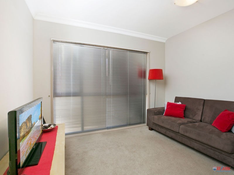 4 Balsa Court, Victoria Point QLD 4165
