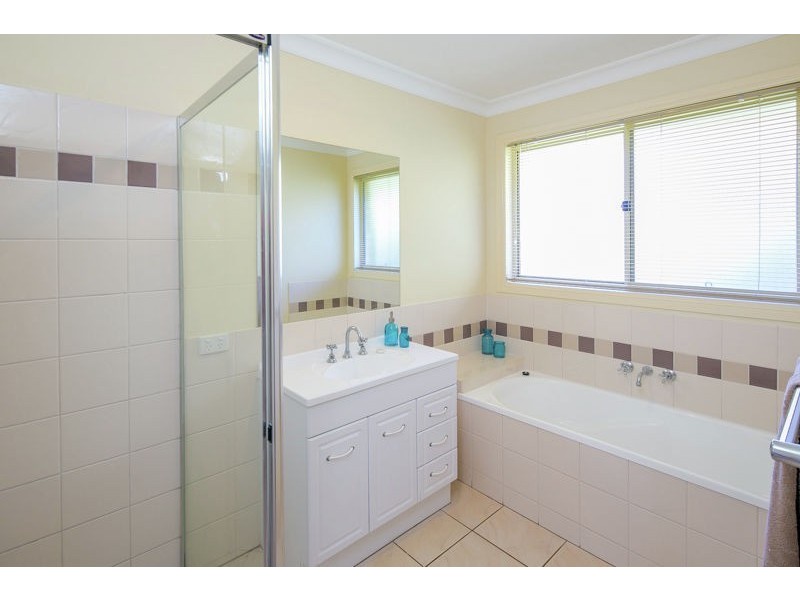 28 Adam Street, Cleveland QLD 4163