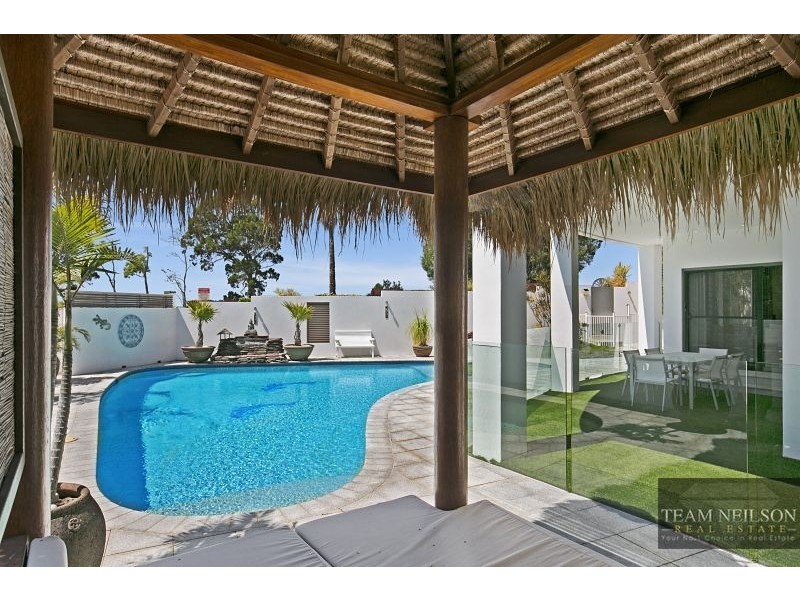 28 The Boulevard, Redland Bay QLD 4165