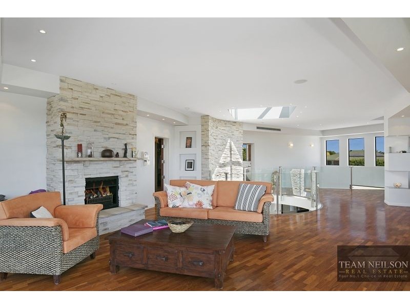 28 The Boulevard, Redland Bay QLD 4165