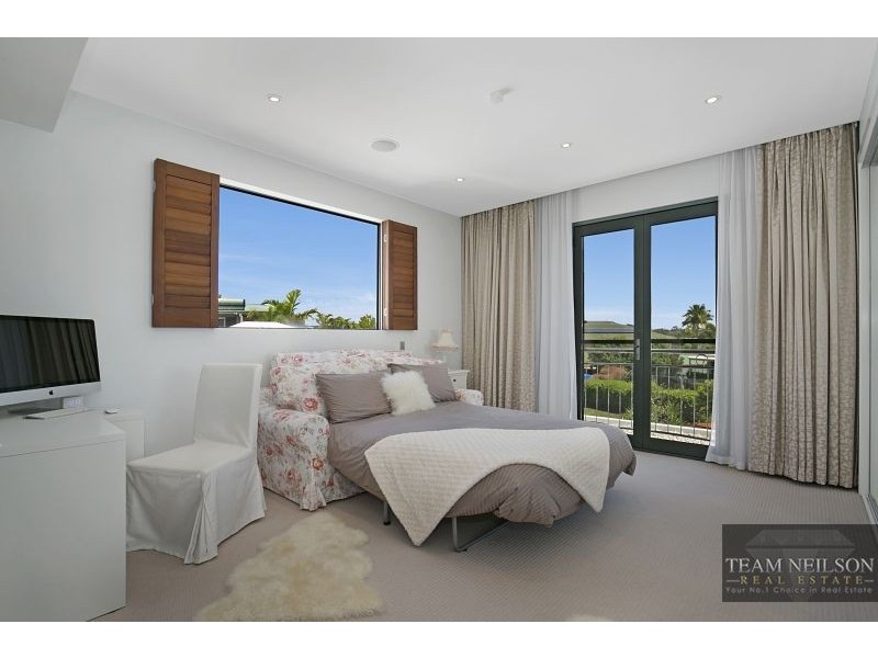 28 The Boulevard, Redland Bay QLD 4165