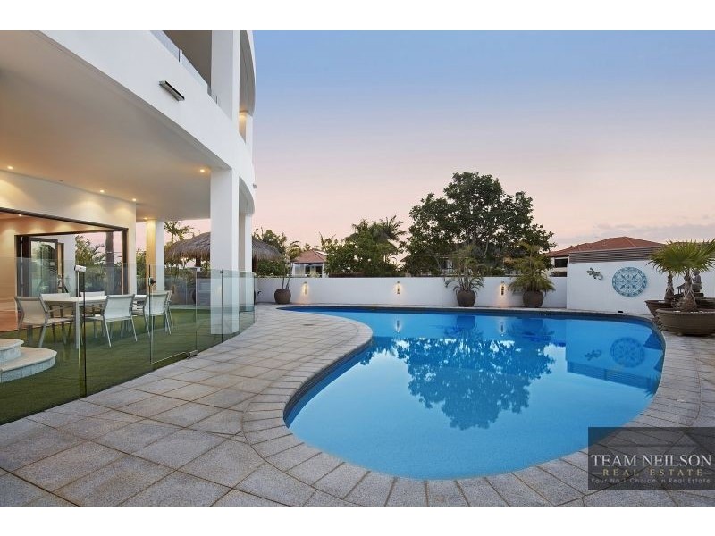 28 The Boulevard, Redland Bay QLD 4165