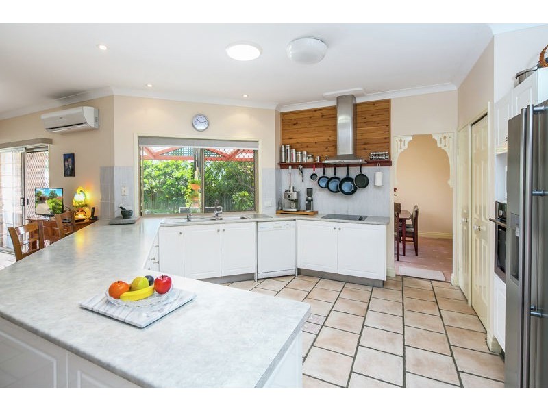 2 BRYANT COURT, Alexandra Hills QLD 4161