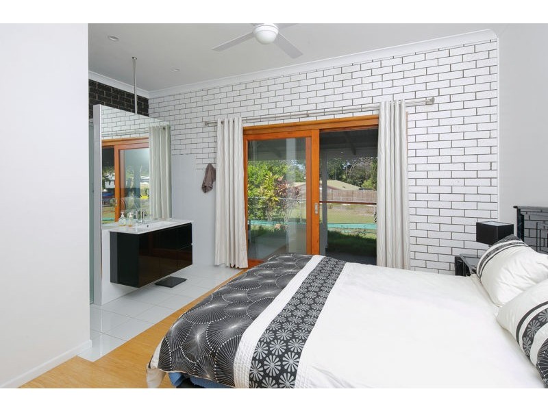 15 Beenwerrin Crescent, Capalaba QLD 4157