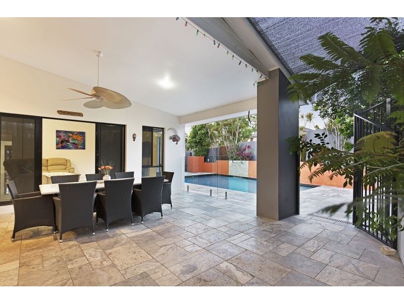 11 Ebony Crescent, Redland Bay QLD 4165