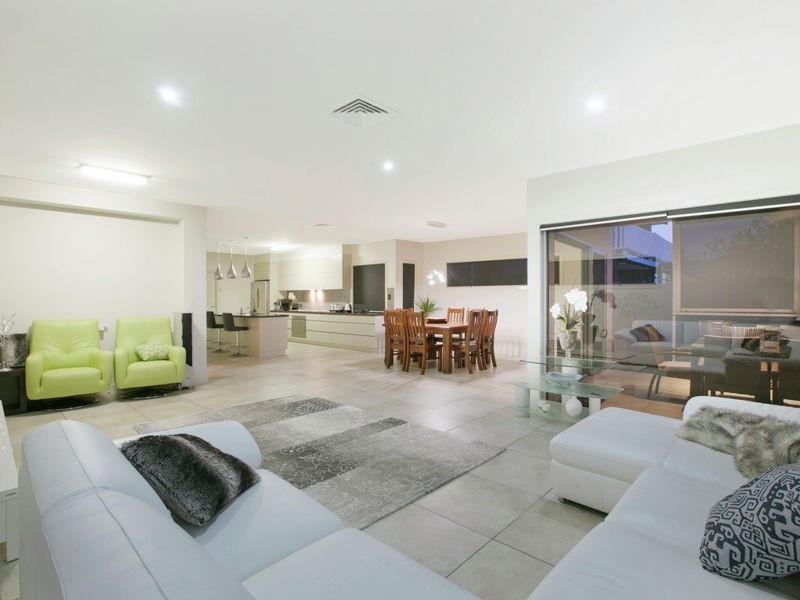 41A Compass Court, Raby Bay QLD 4163
