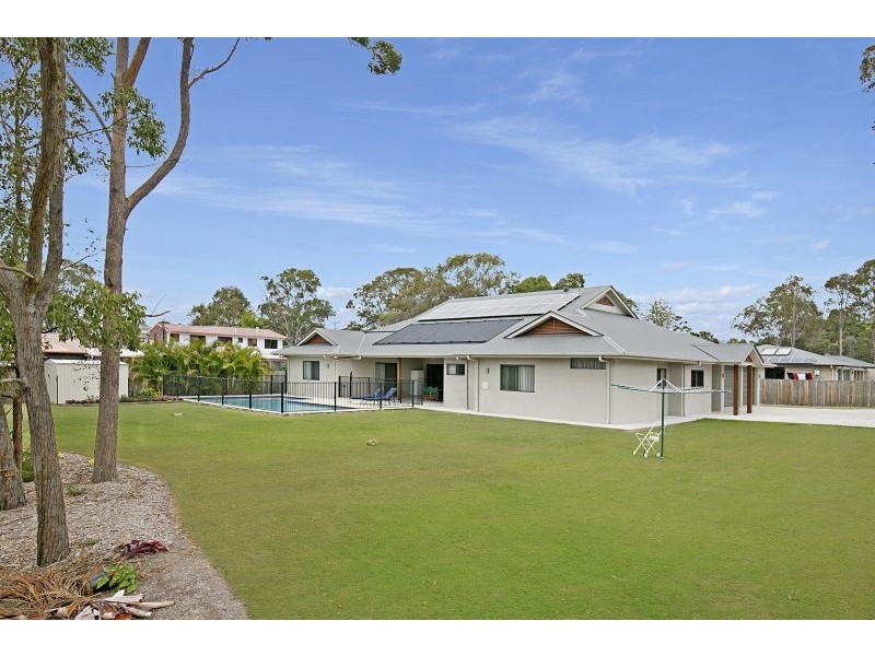 77 WHITEHALL AVE, Birkdale QLD 4159