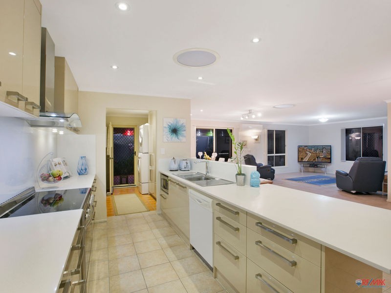 11 Wedd Close, Wellington Point QLD 4160