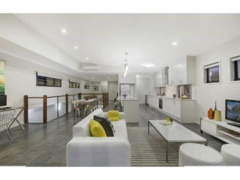 152 Mooroondu Road, Thorneside QLD 4158
