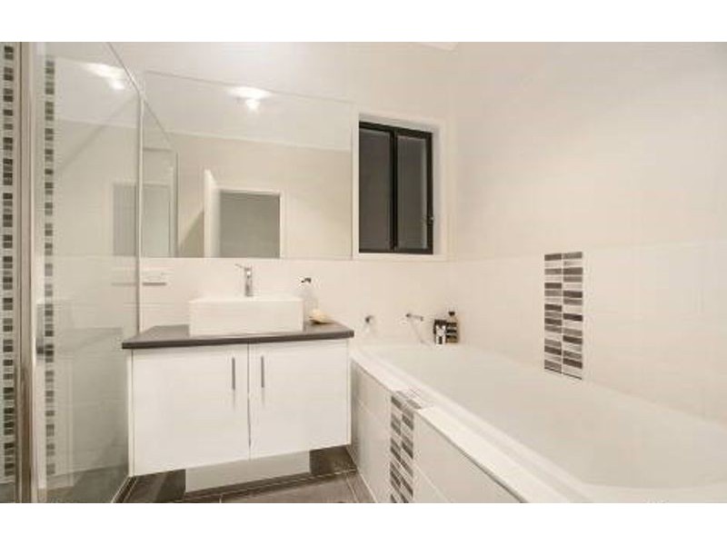 152 Mooroondu Road, Thorneside QLD 4158