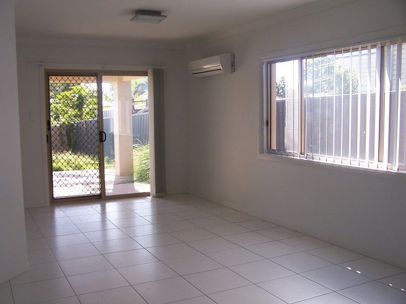 2/34 Birdwood Road, Birkdale QLD 4159