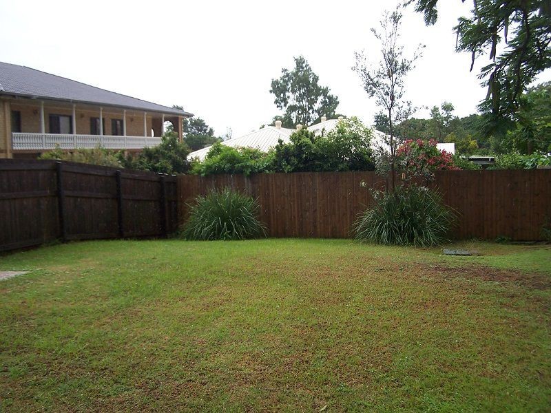 2/34 Birdwood Road, Birkdale QLD 4159