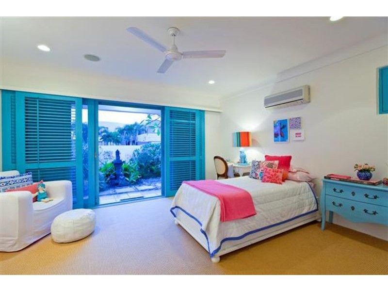 33 Raby Bay Blvd, Raby Bay QLD 4163