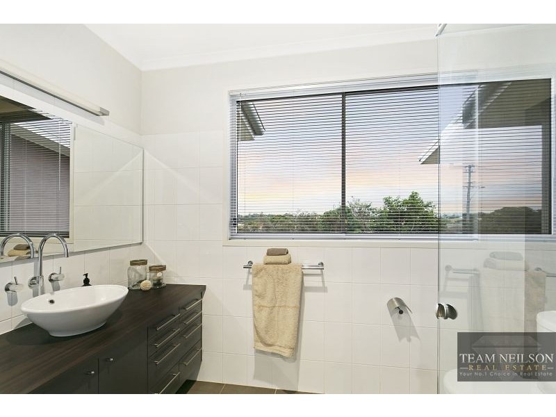 107 Habitat Drive, Redland Bay QLD 4165