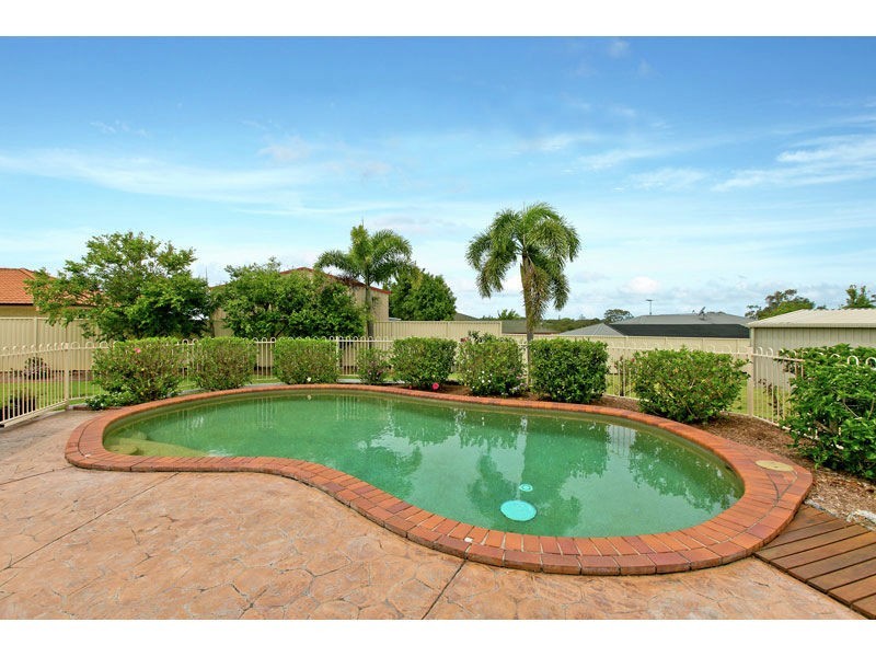 66 Bunker Road, Victoria Point QLD 4165