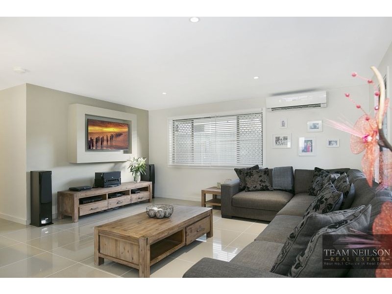 33 Spoonbill Street, Birkdale QLD 4159