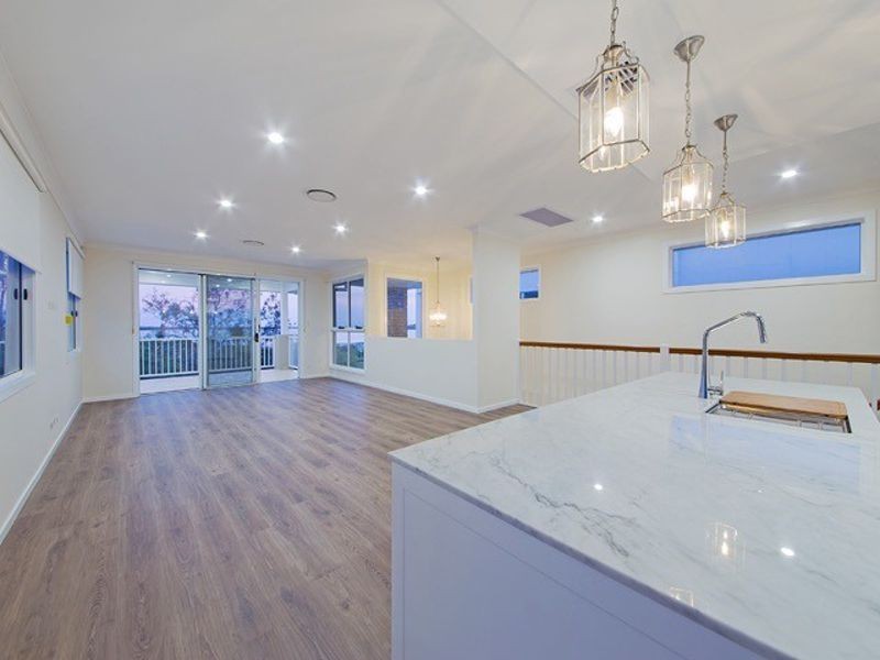 92 Oakland Avenue, Redland Bay QLD 4165