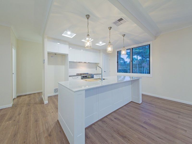 92 Oakland Avenue, Redland Bay QLD 4165