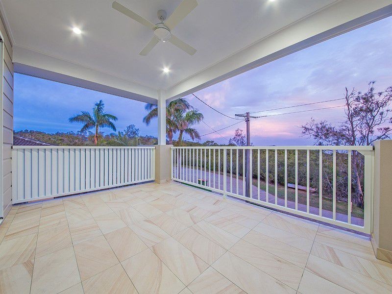 92 Oakland Avenue, Redland Bay QLD 4165