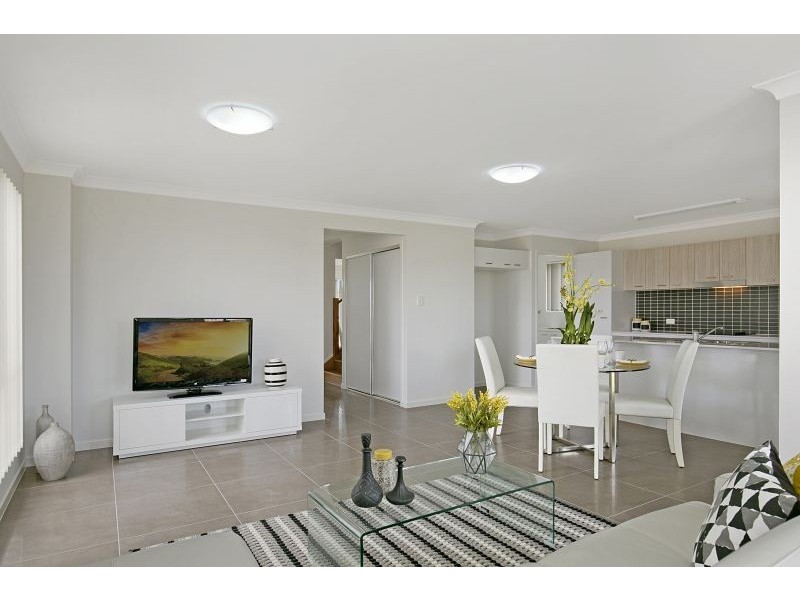 95 Bankswood Drive, Redland Bay QLD 4165