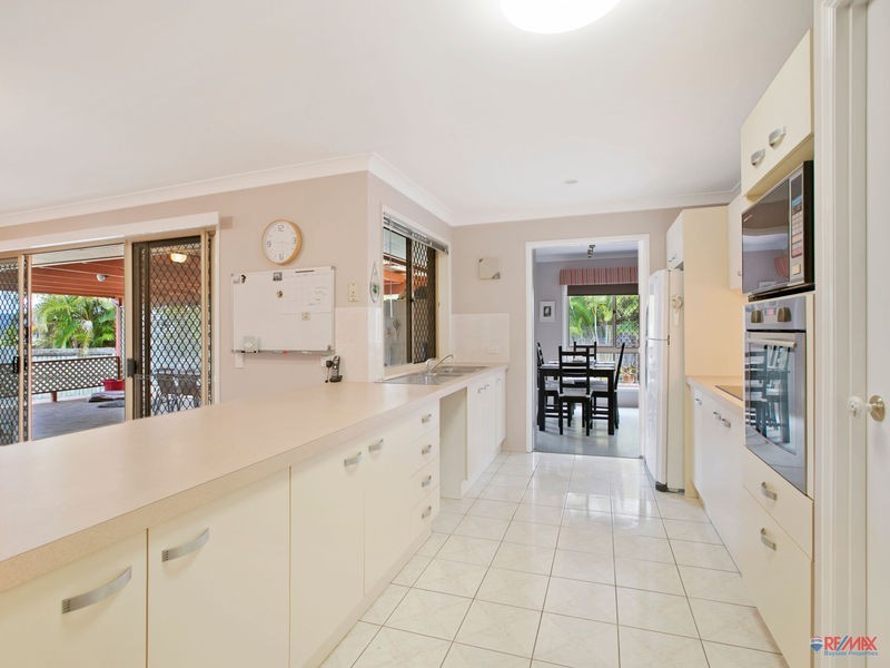 14 Pin Oak Crescent, Victoria Point QLD 4165